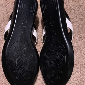Bandolino Shoes - New Bandolino Black & White Sandals Size 9 Bandolino Shoes - New Bandolino Black & White Sandals Size 9